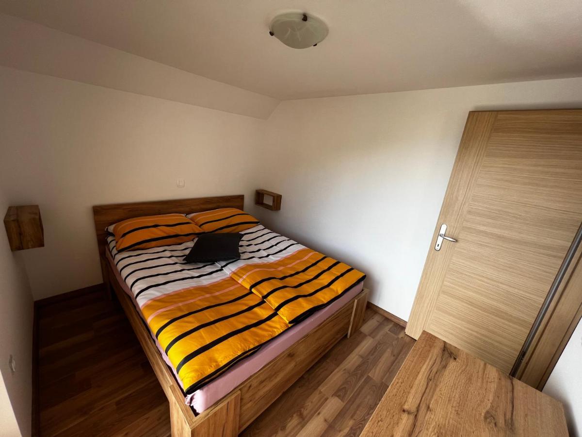 Apartma Ela Zgornje Gorje Екстериор снимка